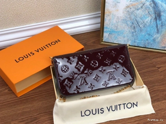 Frstbag ru POCHETTE VUITTON LOUIS FÉLICIE 0730